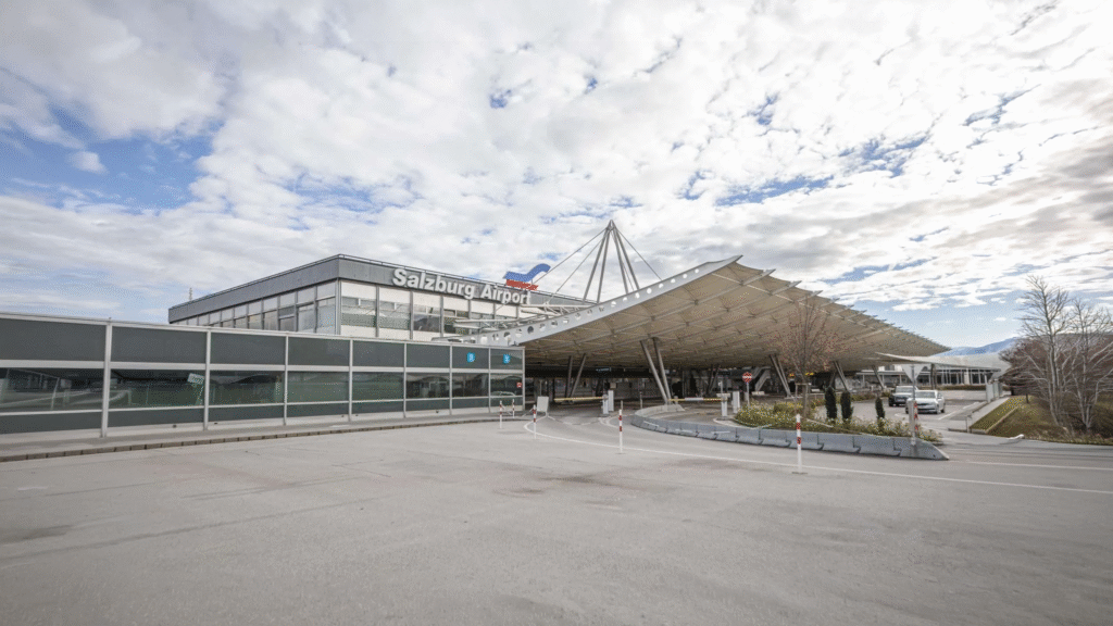 Premium chauffeur service Salzkammergut airport pickup